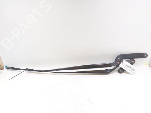 Used Front windshield wiper arm MERCEDES-BENZ VITO Van (W447) 109 CDI (447.601, 447.603, 447.605) (88 hp) 26544205