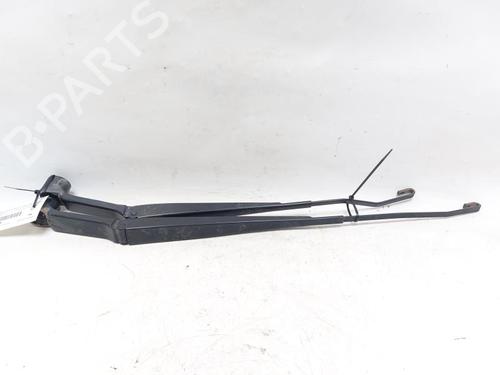 Used Front windshield wiper arm MITSUBISHI MIRAGE / SPACE STAR VI Hatchback (A0_A) 1.0 (A05A) (71 hp) 27537848