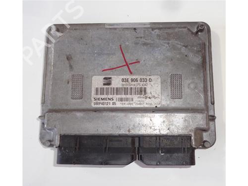 Used Engine control unit (ECU) Engine control unit (ECU) SEAT CORDOBA (6L2) 1.2 (64 hp) 15139983 15139983