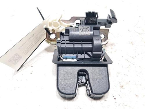 Bagklap lås VW TIGUAN (AD1, AX1) 2.0 TDI (150 hp) 33193978