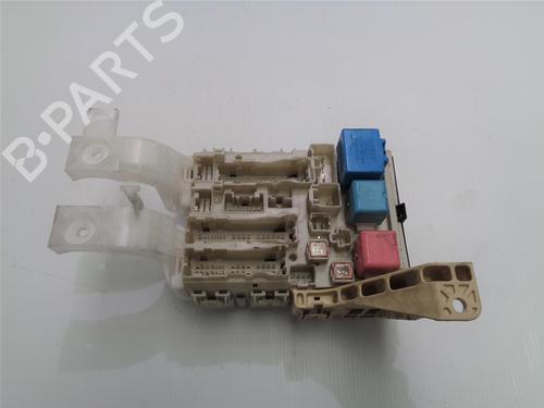 Used Fuse box TOYOTA YARIS (_P9_) 1.3 VVT-i (SCP90_, SCP90R) (87 hp) 15150742