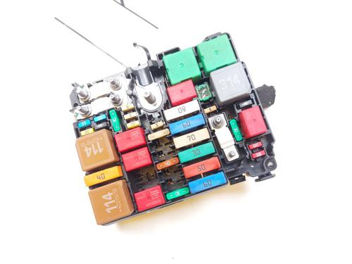 Used Fuse box CITROËN C3 III (SX) 1.5 BlueHDi 100 (SXYHYP, SXYHTU) (102 hp) 28721119