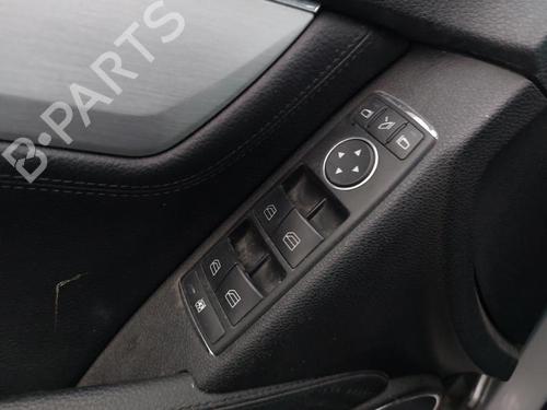 Fuse box MERCEDES-BENZ C-CLASS (W204) C 220 CDI (204.008) | BP15164962E1 