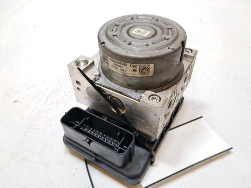 Used ABS pump ABS pump CITROËN C4 CACTUS 1.2 VTi 75 / PureTech 75 (75 hp) 33197079 33197079
