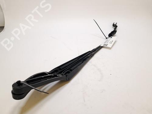Used Front windshield wiper arm Front windshield wiper arm 39233418 39233418
