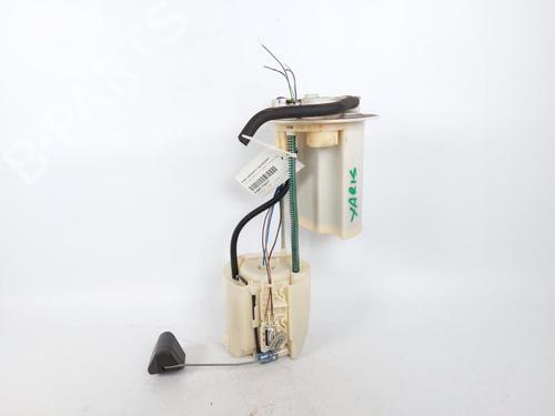 Used Fuel pump TOYOTA YARIS (_P13_) 1.5 Hybrid (NHP130_, NHP130) (101 hp) 15171679