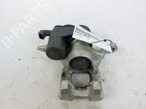 Used Left front brake caliper TOYOTA YARIS CROSS (MXP_) 1.5 Hybrid (MXPJ10) (116 hp) 17444028