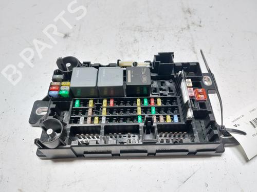 Used Fuse box Fuse box JAGUAR E-PACE (X540) 2.0 D150 AWD (150 hp) 30613349 30613349