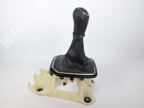 Used Shift knob SUZUKI IGNIS III (MF, FF) 1.2 Hybrid AllGrip (ATK412) (83 hp) 15167785