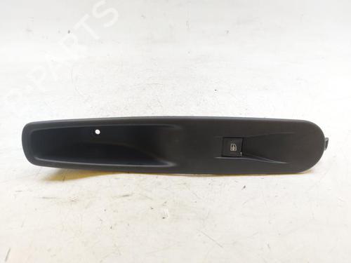 Used Right front window switch Right front window switch RENAULT ZOE (BFM_) Electric (BFME) (77 hp) 25993502 25993502