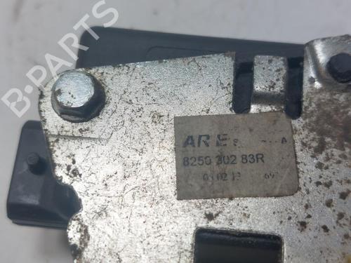 Cerradura puerta trasera izquierda DACIA DUSTER (HS_) 1.5 dCi 4x4 (HSMC, HSMD) | BP30454696C100 