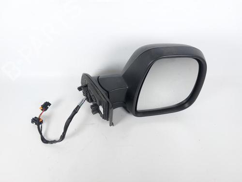 Used Right mirror Right mirror 21168119 21168119