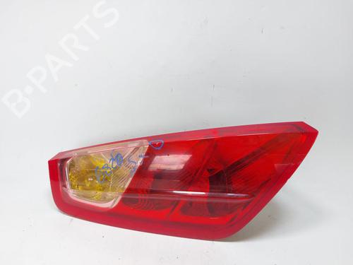 Feu arrière gauche FIAT GRANDE PUNTO (199_) 1.3 D Multijet (199.AXD11, 199.AXD1A, 199.AXD1B,... (90 hp) 33198102