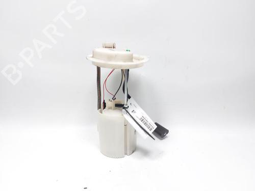 Used Fuel pump LANCIA YPSILON (312_) 0.9 CNG (312.YXG1A) (86 hp) 30613135
