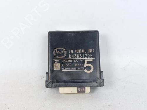 Used Engine control unit (ECU) MAZDA 2 Hatchback (DL, DJ) 1.5 SKYACTIV-G (90 hp) 15163872