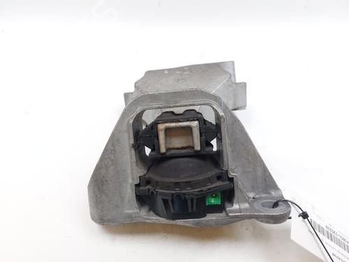 Used Engine mount Engine mount 24169213 24169213
