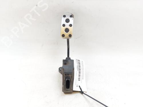 pedal-lexus-nx-_z1_-2014-27537343 main image