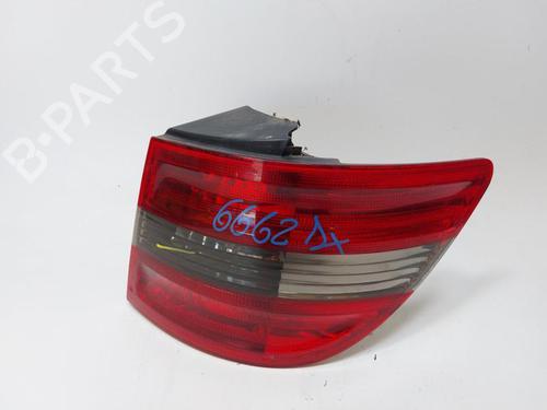 Used Right taillight Right taillight 33196922 33196922