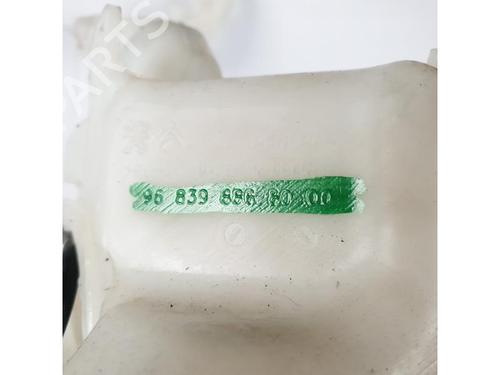 Windscreen washer tank PEUGEOT 2008 I (CU_) 1.2 THP 110 / PureTech 110 | BP15152756C113