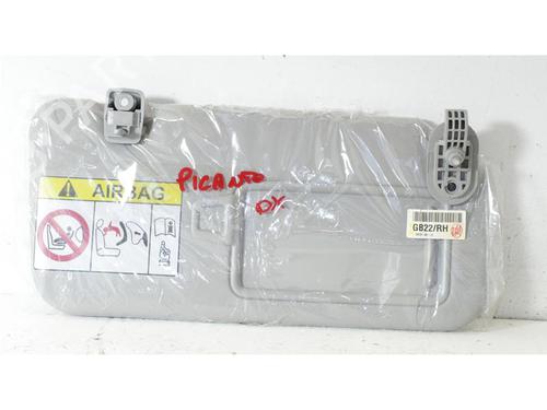 Used Right sun visor Right sun visor 15142899 15142899