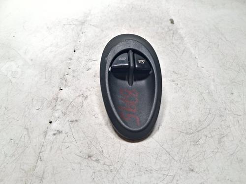 Used Left front window switch Left front window switch IVECO DAILY III Platform/Chassis 35 C 15 (146 hp) 39738907 39738907