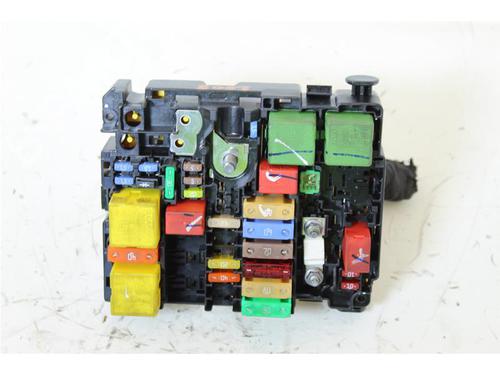 Used Fuse box Fuse box PEUGEOT 2008 I (CU_) 1.2 THP 110 / PureTech 110 (110 hp) 15141813 15141813
