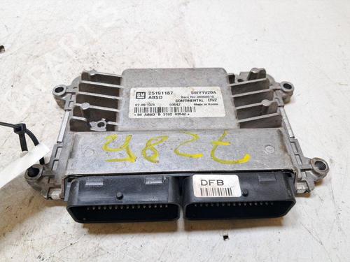 Centralina do motor Centralina do motor CHEVROLET SPARK (M300) 1.0 (68 hp) 34270315 34270315