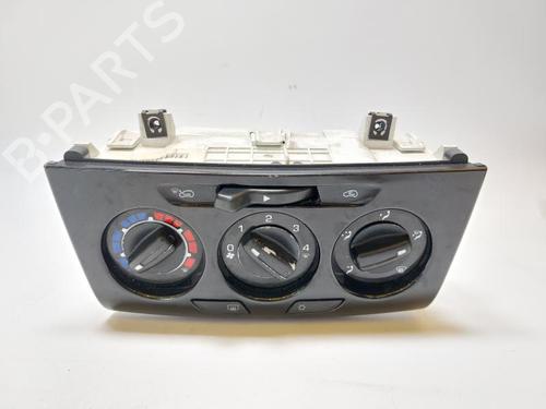 climate-control-lancia-ypsilon-312_-2011-30505792 main image