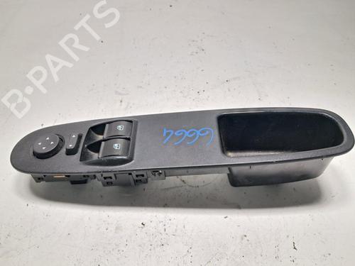 Used Left front window switch FIAT PUNTO EVO (199_) 1.3 D Multijet (95 hp) 33196941