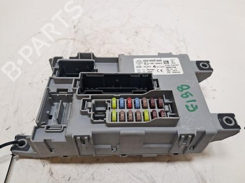 Used Fuse box Fuse box FIAT 500 (312_) 1.2 (312AXA1A) (69 hp) 39021303 39021303