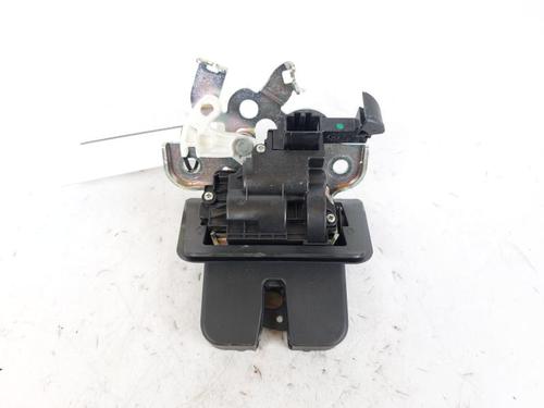 Achterklepslot AUDI A3 (8V1, 8VK) 1.6 TDI (110 hp) 15156491
