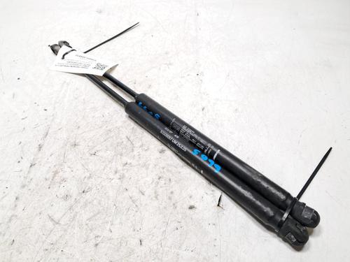 Used Tailgate lift support Tailgate lift support ALFA ROMEO 147 (937_) 1.9 JTDM 8V (937.AXD1A, 937.AXU1A, 937.BXU1A) (120 hp) 33196412 33196412