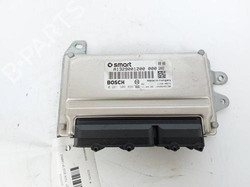 Used Engine control unit (ECU) Engine control unit (ECU) SMART FORTWO Cabrio (451) 1.0 (451.431, 451.480) (71 hp) 15955953 15955953