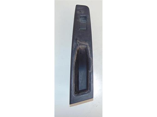 Used Right front window switch TOYOTA YARIS (_P13_) 1.5 Hybrid (NHP130_, NHP130) (101 hp) 15140470