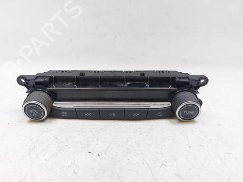 Used Radio Radio 25152552 25152552