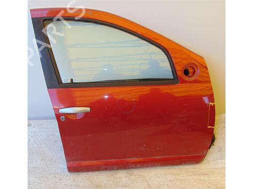 Used Right front door DACIA SANDERO 1.4 MPI LPG (72 hp) 15140762