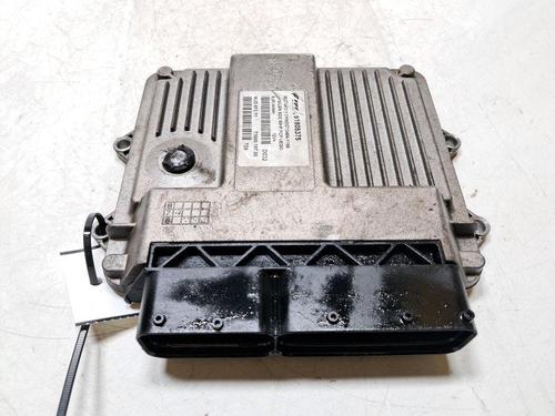 Used Engine control unit (ECU) Engine control unit (ECU) LANCIA YPSILON (843_) 1.3 D Multijet (843.AXE11, 843.AXE1A) (90 hp) 33571809 33571809