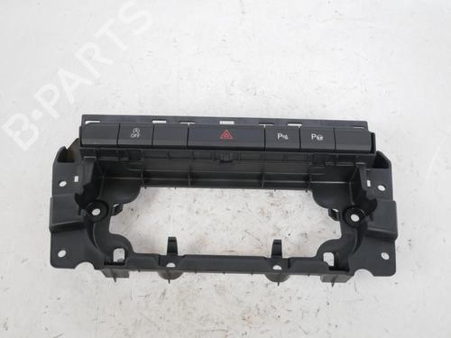 climate-control-vw-t-roc-a11-d11-10-tsi-2ga864224-2017-15158853 main image