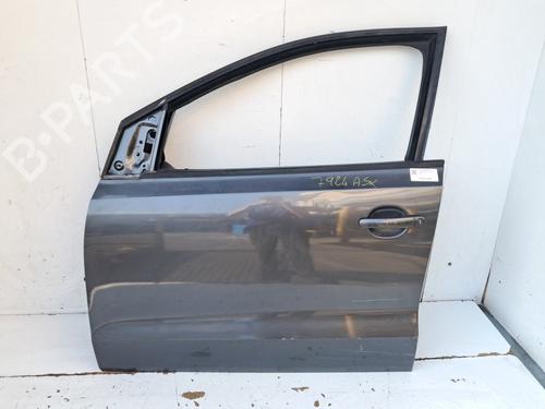 Used Left front door Left front door 37020062 37020062