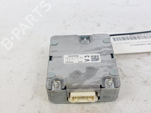 Used Engine control unit (ECU) Engine control unit (ECU) TOYOTA YARIS CROSS (MXP_) 1.5 Hybrid (MXPJ10) (116 hp) 17444010 17444010