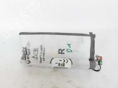 other-renault-megane-iv-hatchback-b9amn_-10-tce-115-b9md-b9mw-985l06213r-2015-19543698 main image