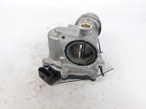 Used Throttle body Throttle body RENAULT CLIO IV Grandtour (KH_) 1.5 dCi 90 (KHN3, KHN4) (90 hp) 15157191 15157191