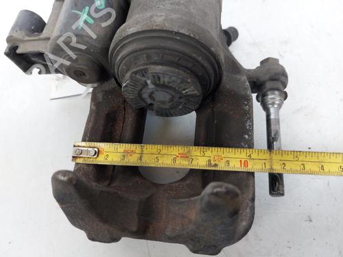 Left front brake caliper BMW 5 Touring (F11) 525 d xDrive | BP15168024M105 