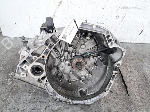 Used Gearbox RENAULT CLIO V (B7_) 1.5 Blue dCi 100 (B7AD) (101 hp) 31011388