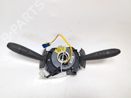 Mando intermitentes / limpia Mando intermitentes / limpia FIAT DOBLO MPV (119_, 223_) 1.3 D Multijet (84 hp) 36618240 36618240