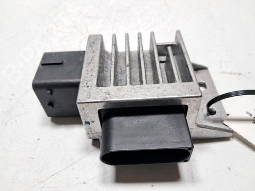 Módulo eletrónico RENAULT CLIO V (B7_) 1.5 Blue dCi 100 (B7AD) (101 hp) 33195848