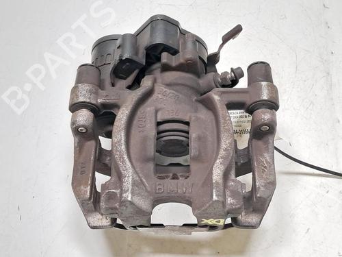 Used Right front brake caliper BMW X2 (F39) xDrive 25 e Plug-in-Hybrid (220 hp) 33168074