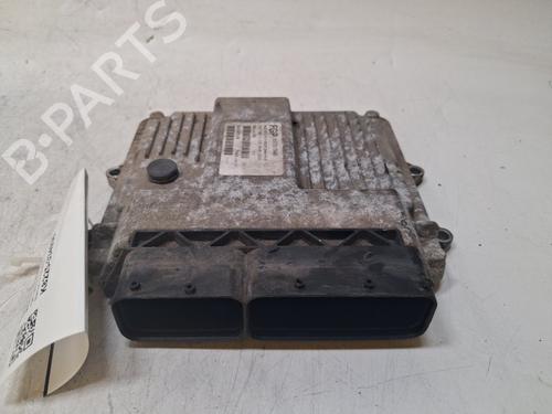 Used Engine control unit (ECU) Engine control unit (ECU) 38045444 38045444