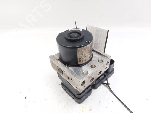 Used ABS pump TOYOTA YARIS (_P9_) 1.0 VVT-i (KSP90_, KSP90R) (69 hp) 27858781