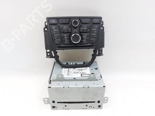 Used Radio OPEL MERIVA B MPV (S10) 1.4 LPG (75) (120 hp) 29050478